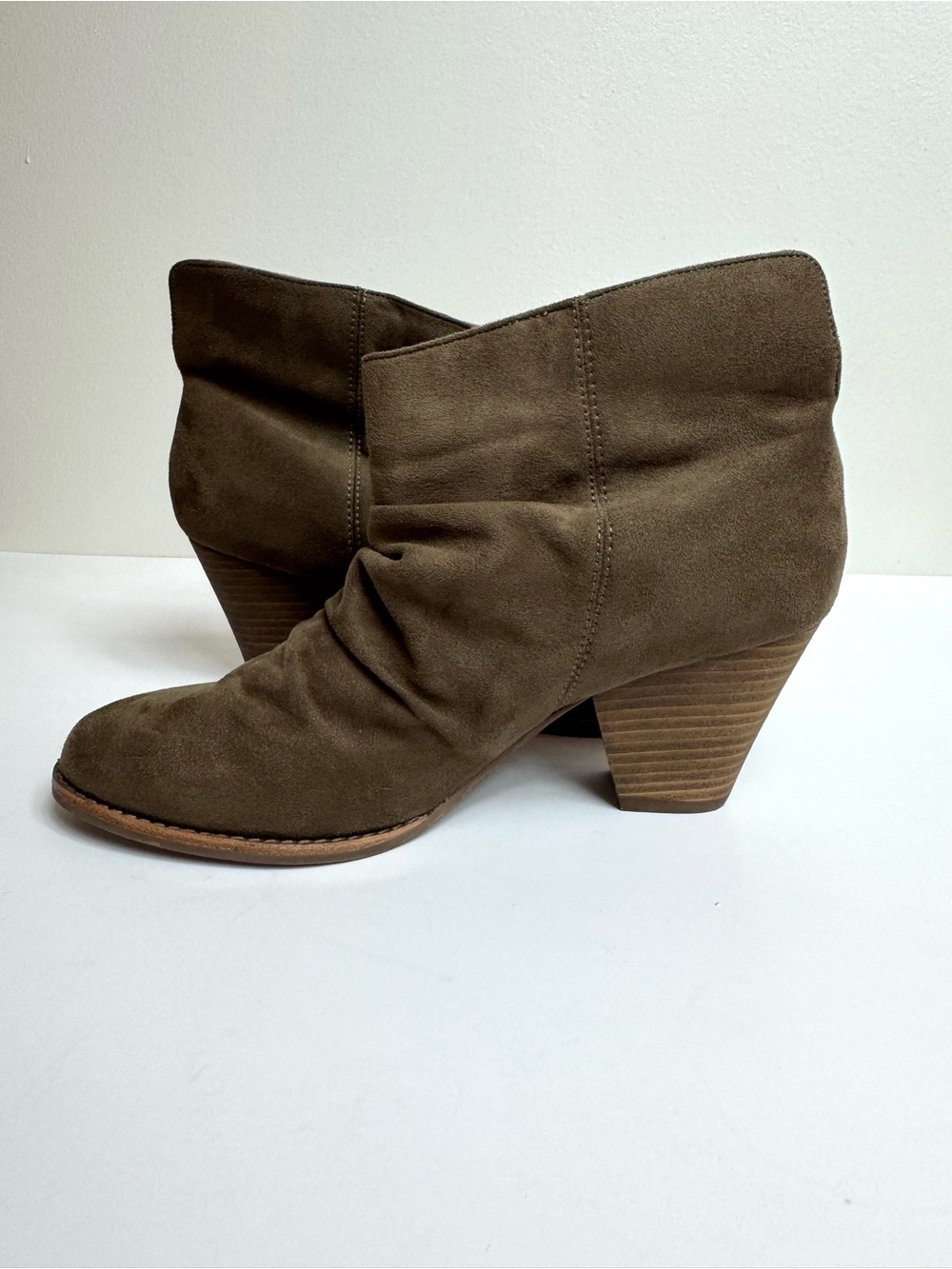 Diba Brown Suede Slouch Bootie Chunky Heel Almond Toe Women's 8.5 Fall - Picture 9 of 12